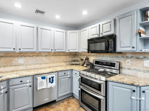 300 Center Bay Drive, West Islip NY 11795