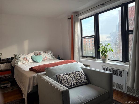 41-31 51 Street 6E, Woodside NY 11377