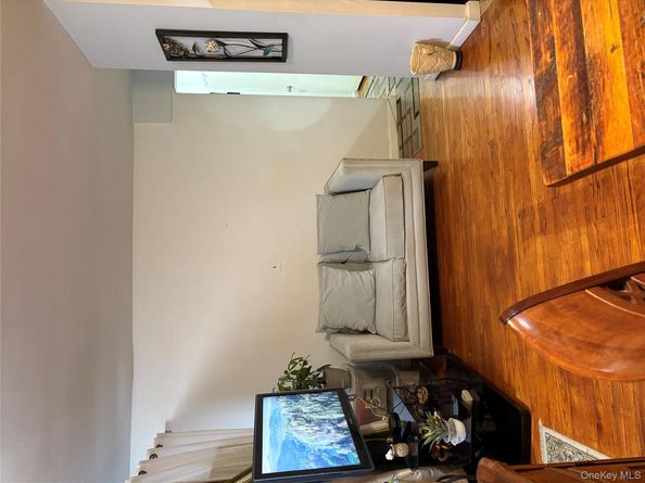 41-31 51 Street 6E, Woodside NY 11377