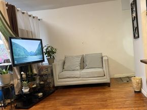 41-31 51 Street 6E, Woodside NY 11377