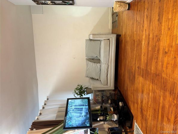 41-31 51 Street 6E, Woodside NY 11377