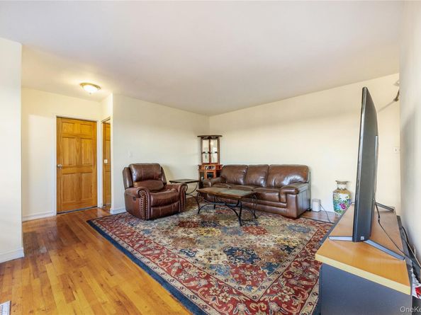 20 Secor 6U, Yonkers NY 10704