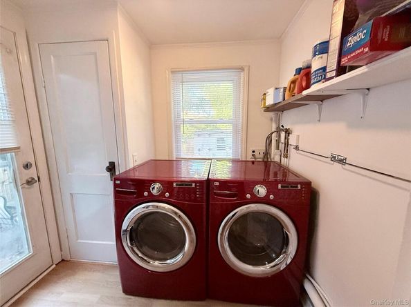 25 School Street, Port Washington NY 11050