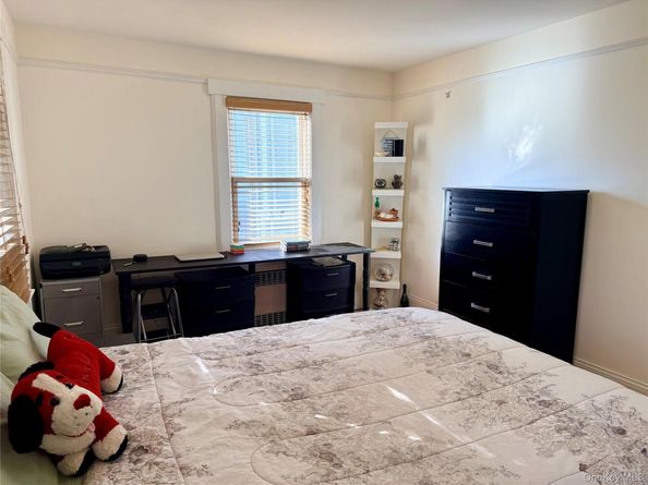 25 School Street, Port Washington NY 11050