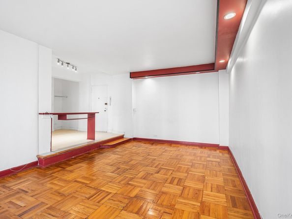 98-33 64th Avenue 1D, Rego Park NY 11374