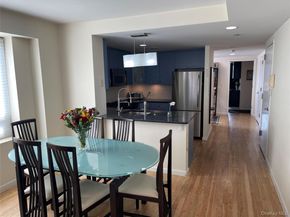 116-24 GROSVENOR Lane 7C, Kew Gardens NY 11415