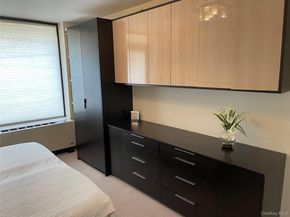 116-24 GROSVENOR Lane 7C, Kew Gardens NY 11415