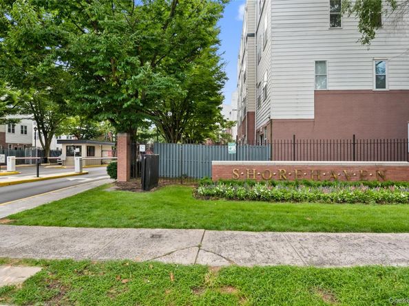 197 Surf Drive 123, Bronx NY 10473