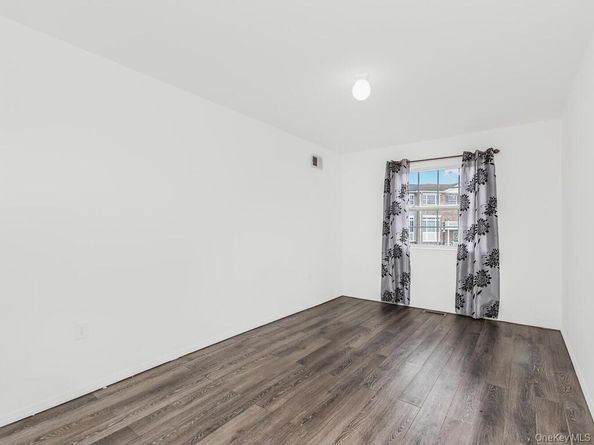 197 Surf Drive 123, Bronx NY 10473