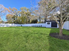 45 Rose Place, Selden NY 11784
