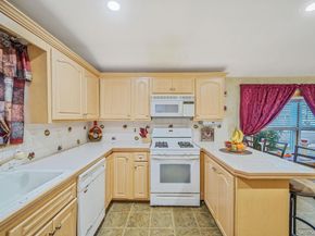 325 W 16th Street, Deer Park NY 11729