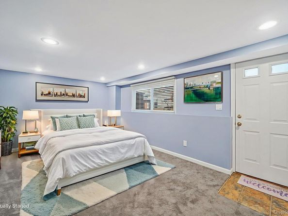 325 W 16th Street, Deer Park NY 11729