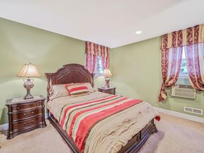 325 W 16th Street, Deer Park NY 11729