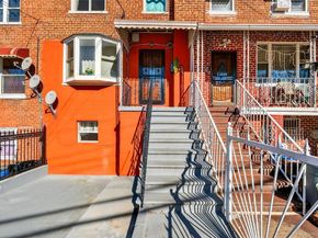 1007 E 215th Street, Bronx NY 10469