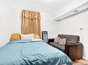 1007 E 215th Street, Bronx NY 10469