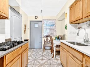 1007 E 215th Street, Bronx NY 10469