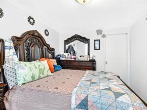 1007 E 215th Street, Bronx NY 10469