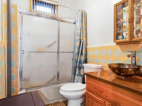 853 E 49th Street, Brooklyn NY 11203