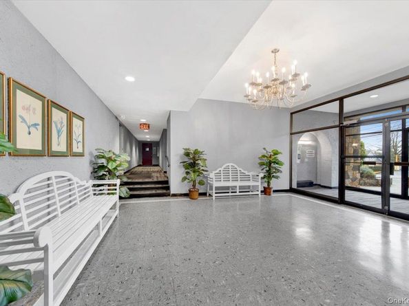 25 Lake Street 7H, White Plains NY 10603