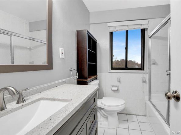 25 Lake Street 7H, White Plains NY 10603