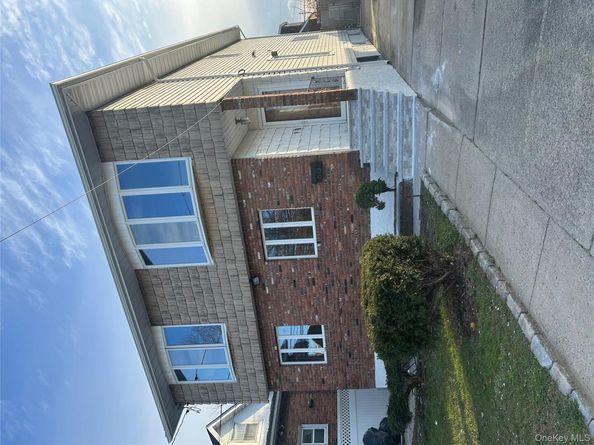 60 Saint Johns Avenue, Valley Stream NY 11580