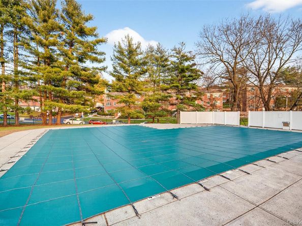 3 Fieldstone Drive 88, Hartsdale NY 10530