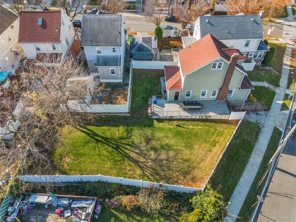 146-36 13th Avenue, Whitestone NY 11357