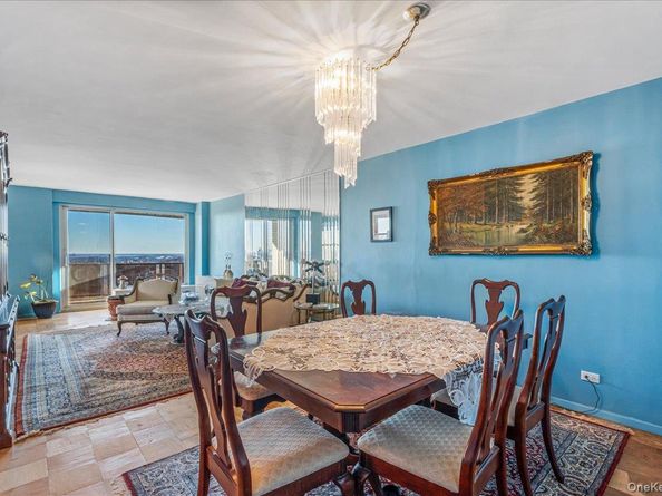 110-11 Queens Boulevard 31L, Forest Hills NY 11375