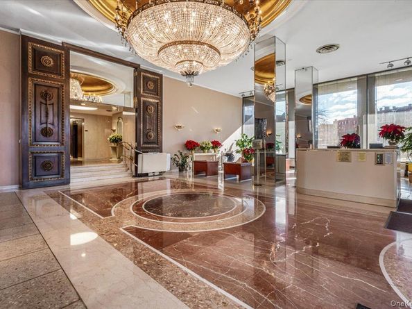 110-11 Queens Boulevard 31L, Forest Hills NY 11375