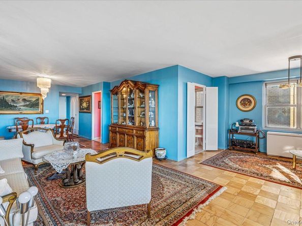 110-11 Queens Boulevard 31L, Forest Hills NY 11375