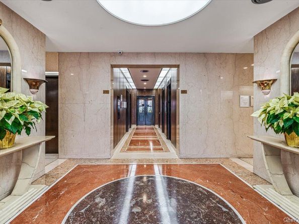 110-11 Queens Boulevard 31L, Forest Hills NY 11375