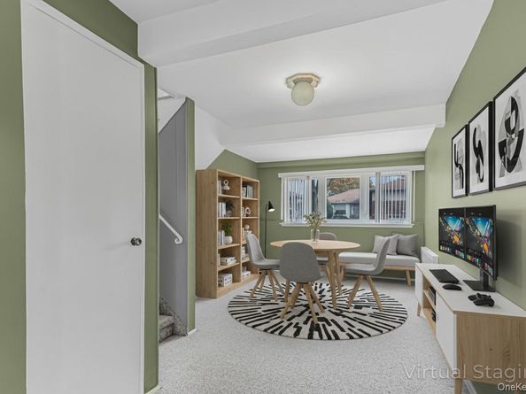 2 Deer Path Lane, Syosset NY 11791