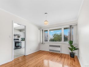 2 Deer Path Lane, Syosset NY 11791