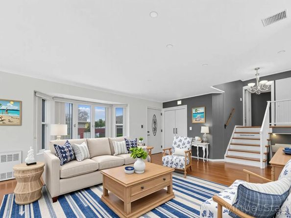 2 Deer Path Lane, Syosset NY 11791