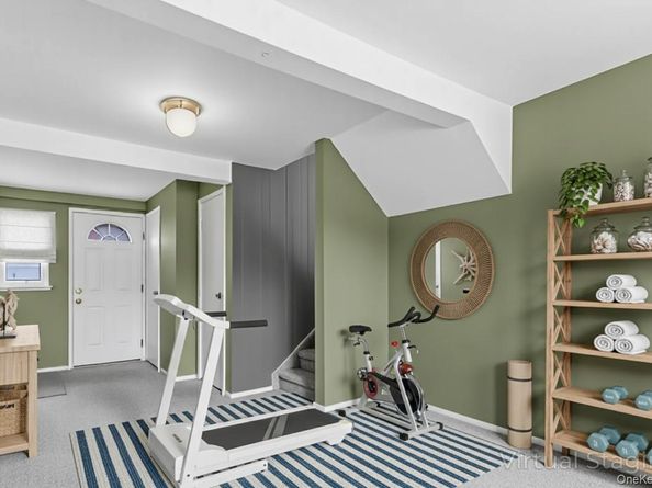 2 Deer Path Lane, Syosset NY 11791