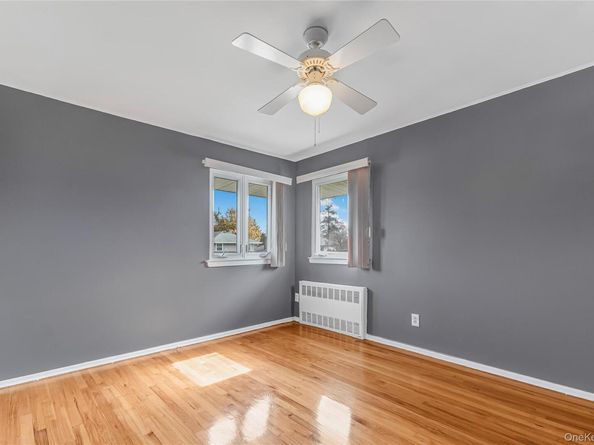 2 Deer Path Lane, Syosset NY 11791