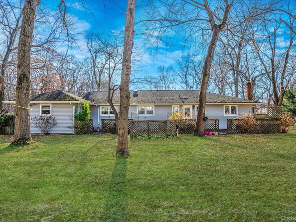 17 Coram Swezeytown Road, Coram NY 11727