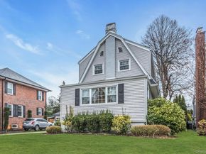 55 Willow Street, Garden City NY 11530
