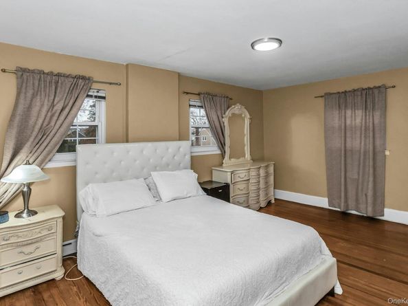 55 Willow Street, Garden City NY 11530