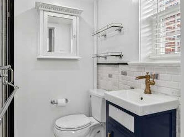 105 Seventh Street 10, Garden City NY 11530