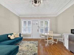 105 Seventh Street 10, Garden City NY 11530