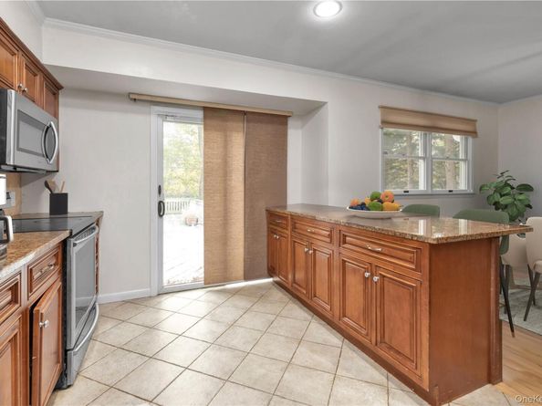 50 Jerome Drive, Glen Cove NY 11542