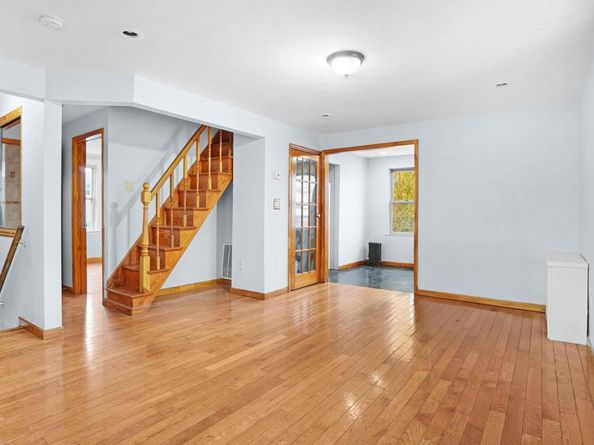 217-34 Hempstead Avenue, Queens Village NY 11429