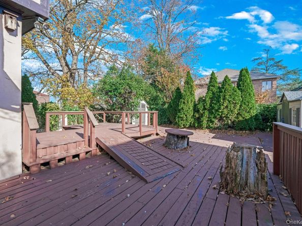 4611 245th Street, Douglaston NY 11362