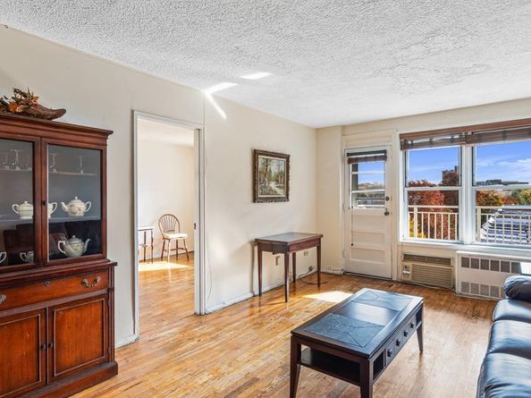 68-20 Selfridge Street 4K, Forest Hills NY 11375