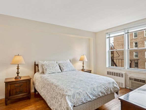 68-20 Selfridge Street 4K, Forest Hills NY 11375