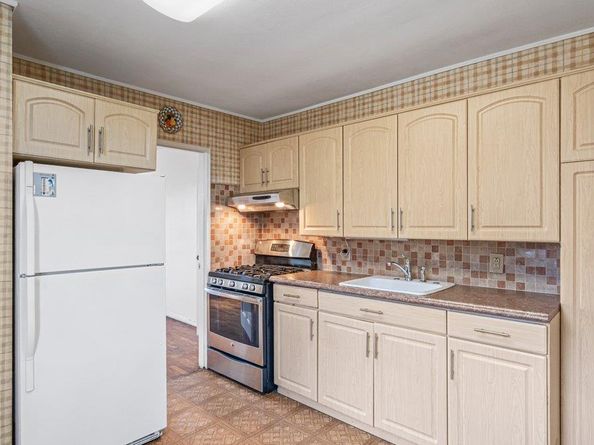 68-20 Selfridge Street 4K, Forest Hills NY 11375