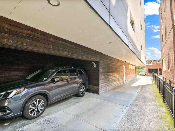 185 Ocean Avenue 6A, Brooklyn NY 11225