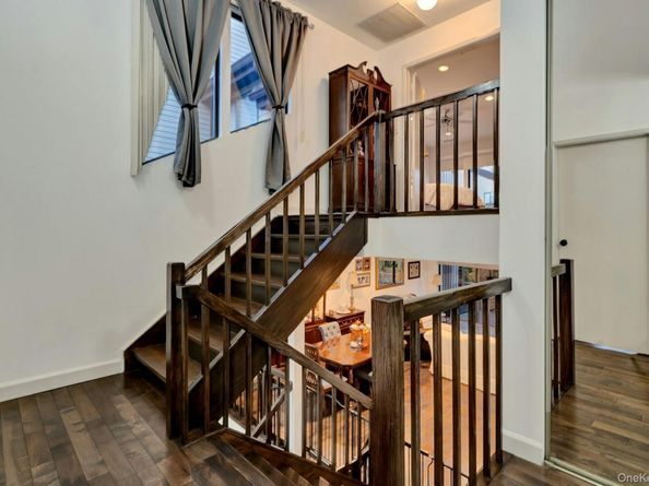 31 The Glen 31, Glen Head NY 11545