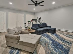 31 The Glen 31, Glen Head NY 11545